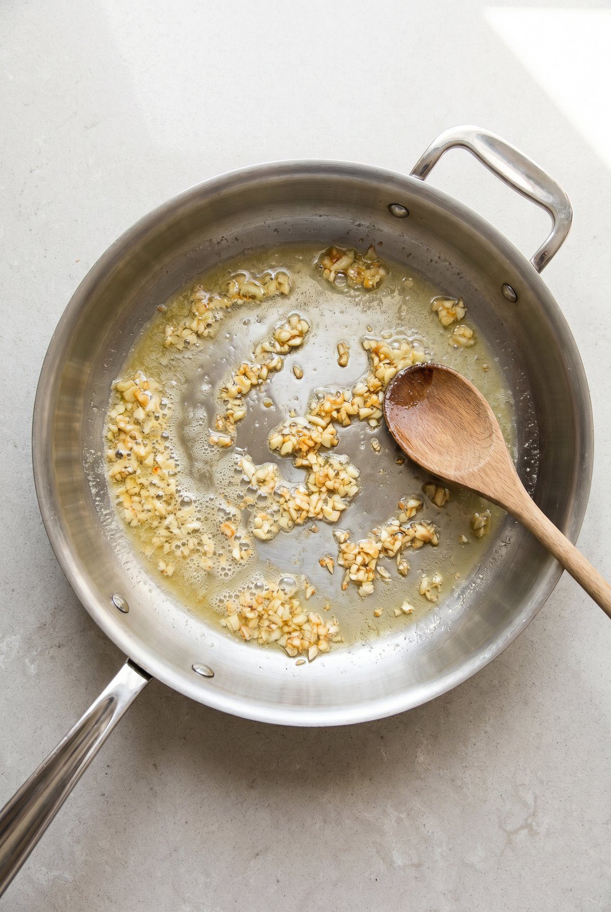 How to make Creamy Garlic Pasta – step 1