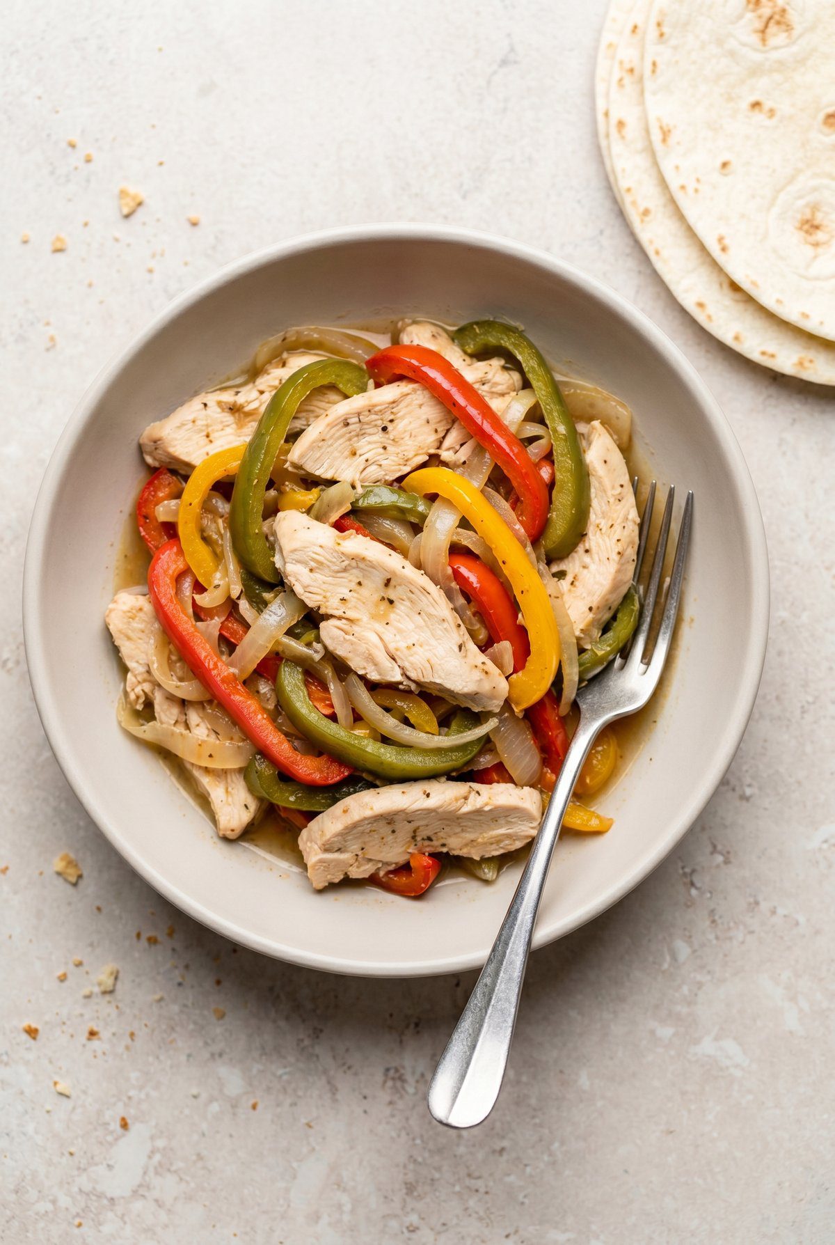 Overhead view of crockpot chicken fajitas