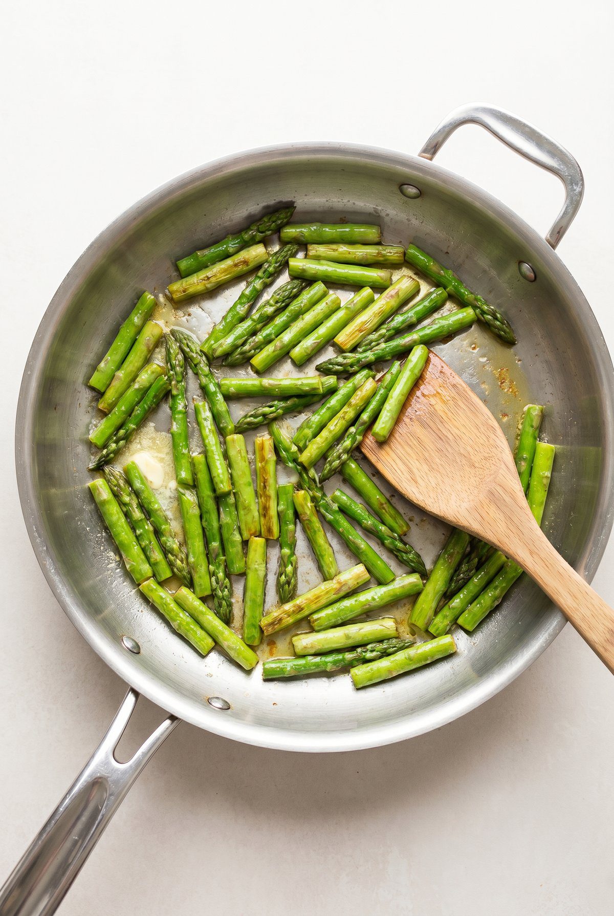 How to make Lemon Garlic Shrimp and Asparagus – step 1
