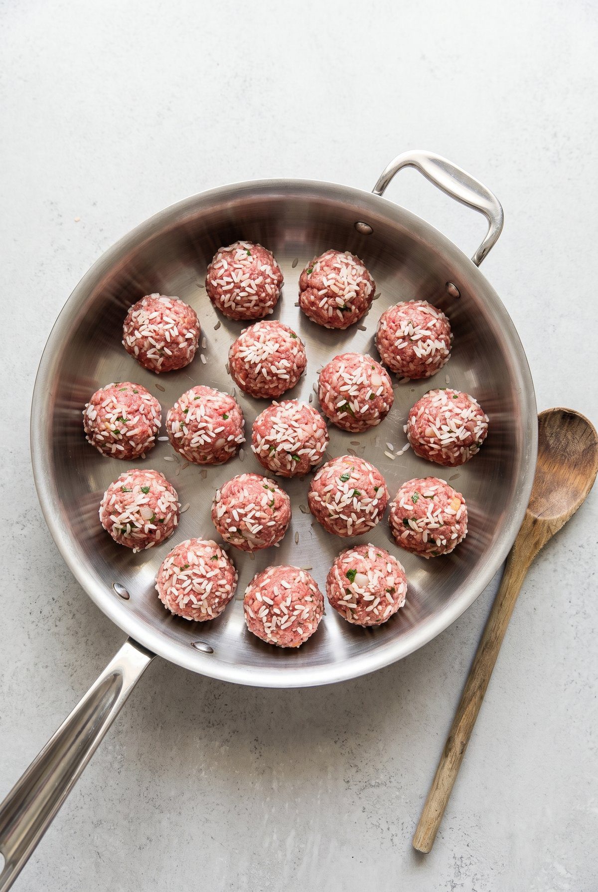 How to make Porcupine Meatballs – step 1