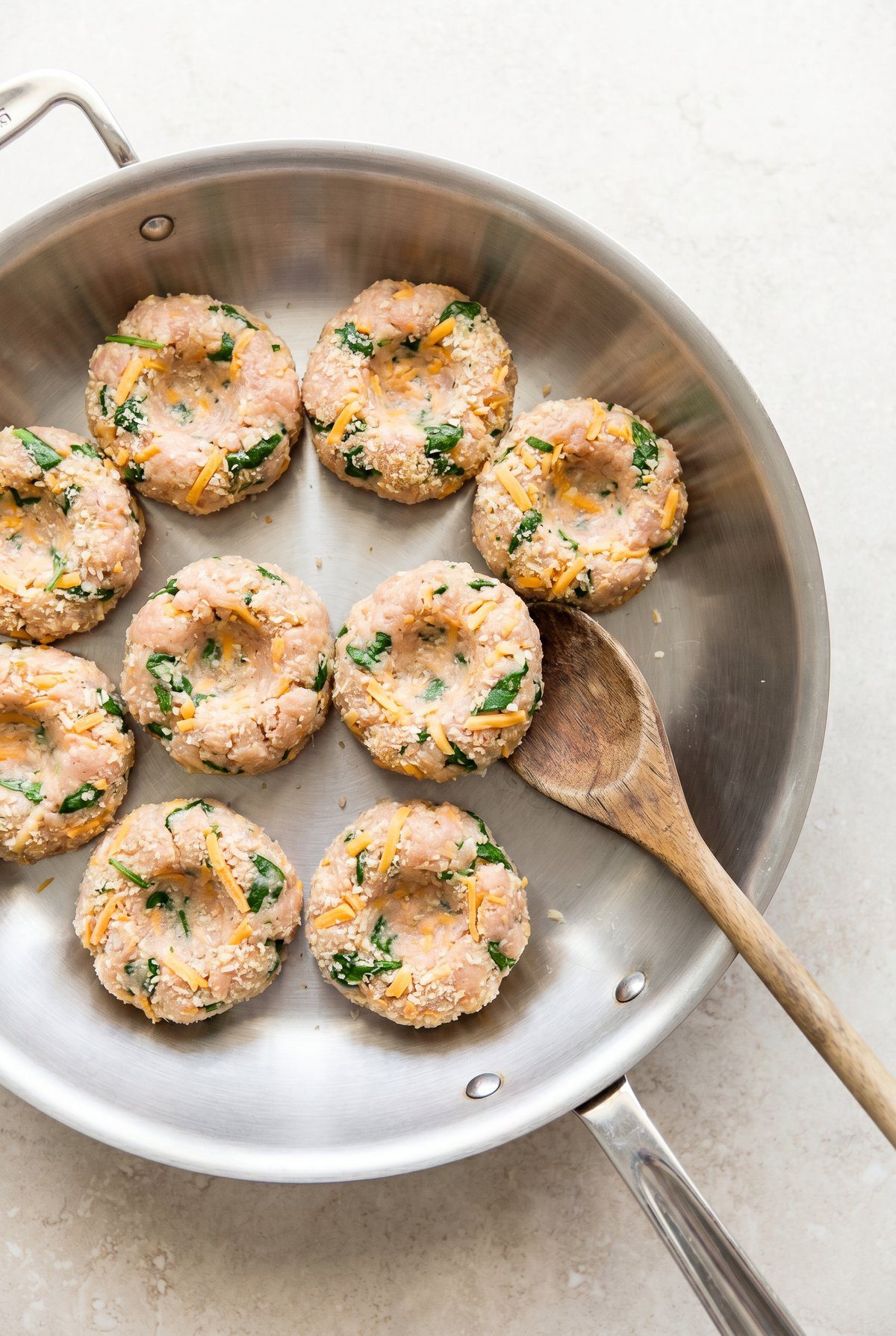 How to make Spinach Chicken Burgers – step 1