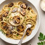 Mushroom Garlic Spaghetti